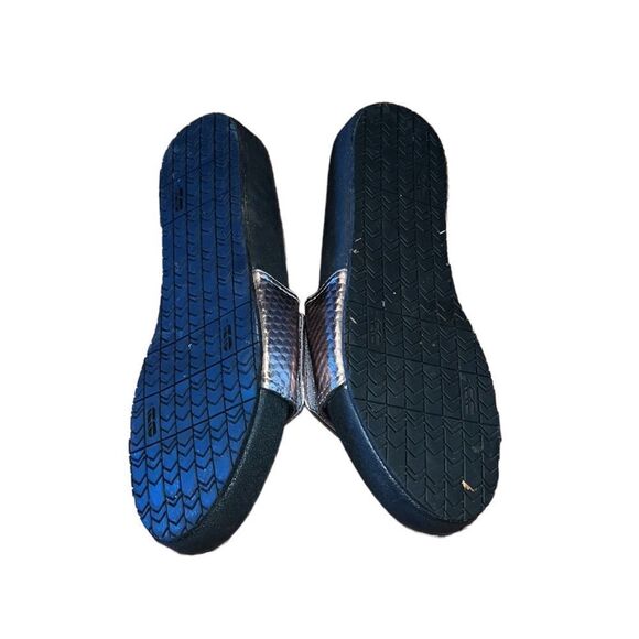 Revitalign Silver Slide Sandals Size 11 - Picture 3 of 6